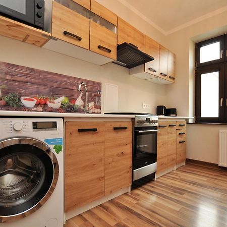 Stylowy 2-Pokojowy Apartament 5 Min. Od Rynku فروتسواف المظهر الخارجي الصورة