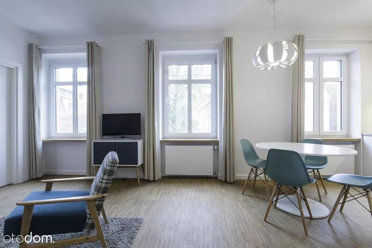 Stylowy 2-Pokojowy Apartament 5 Min. Od Rynku فروتسواف المظهر الخارجي الصورة
