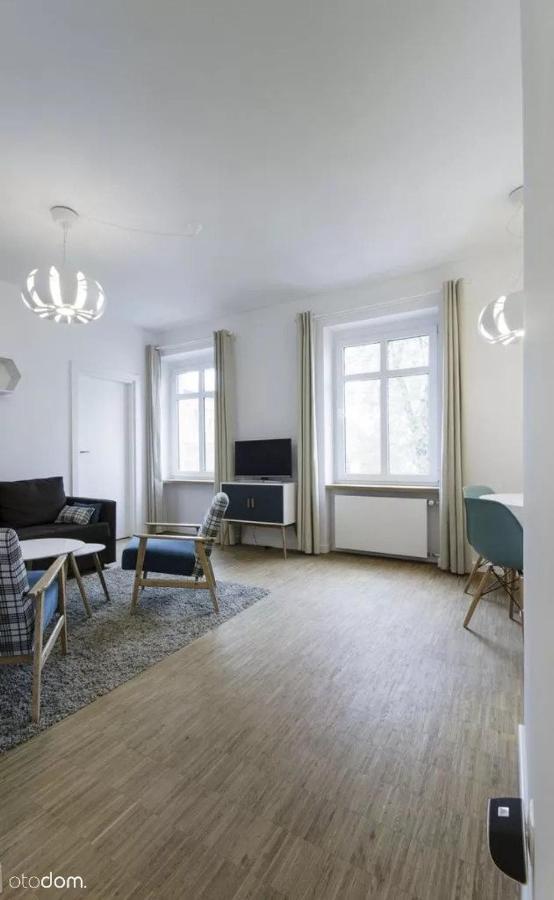 Stylowy 2-Pokojowy Apartament 5 Min. Od Rynku فروتسواف المظهر الخارجي الصورة