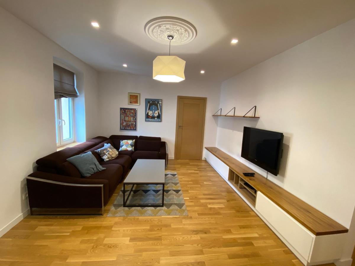 Stylowy 2-Pokojowy Apartament 5 Min. Od Rynku فروتسواف المظهر الخارجي الصورة