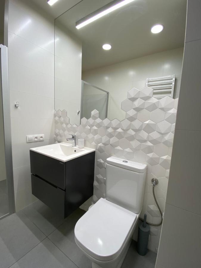Stylowy 2-Pokojowy Apartament 5 Min. Od Rynku فروتسواف المظهر الخارجي الصورة