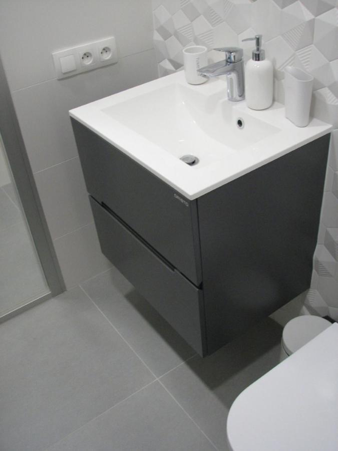 Stylowy 2-Pokojowy Apartament 5 Min. Od Rynku فروتسواف المظهر الخارجي الصورة