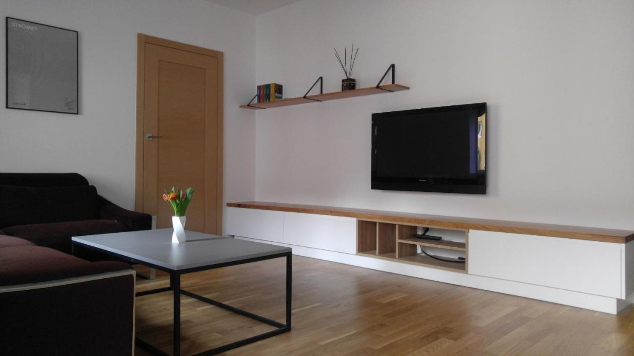 Stylowy 2-Pokojowy Apartament 5 Min. Od Rynku فروتسواف المظهر الخارجي الصورة