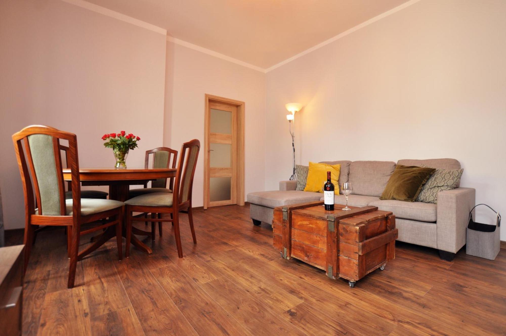 Stylowy 2-Pokojowy Apartament 5 Min. Od Rynku فروتسواف المظهر الخارجي الصورة