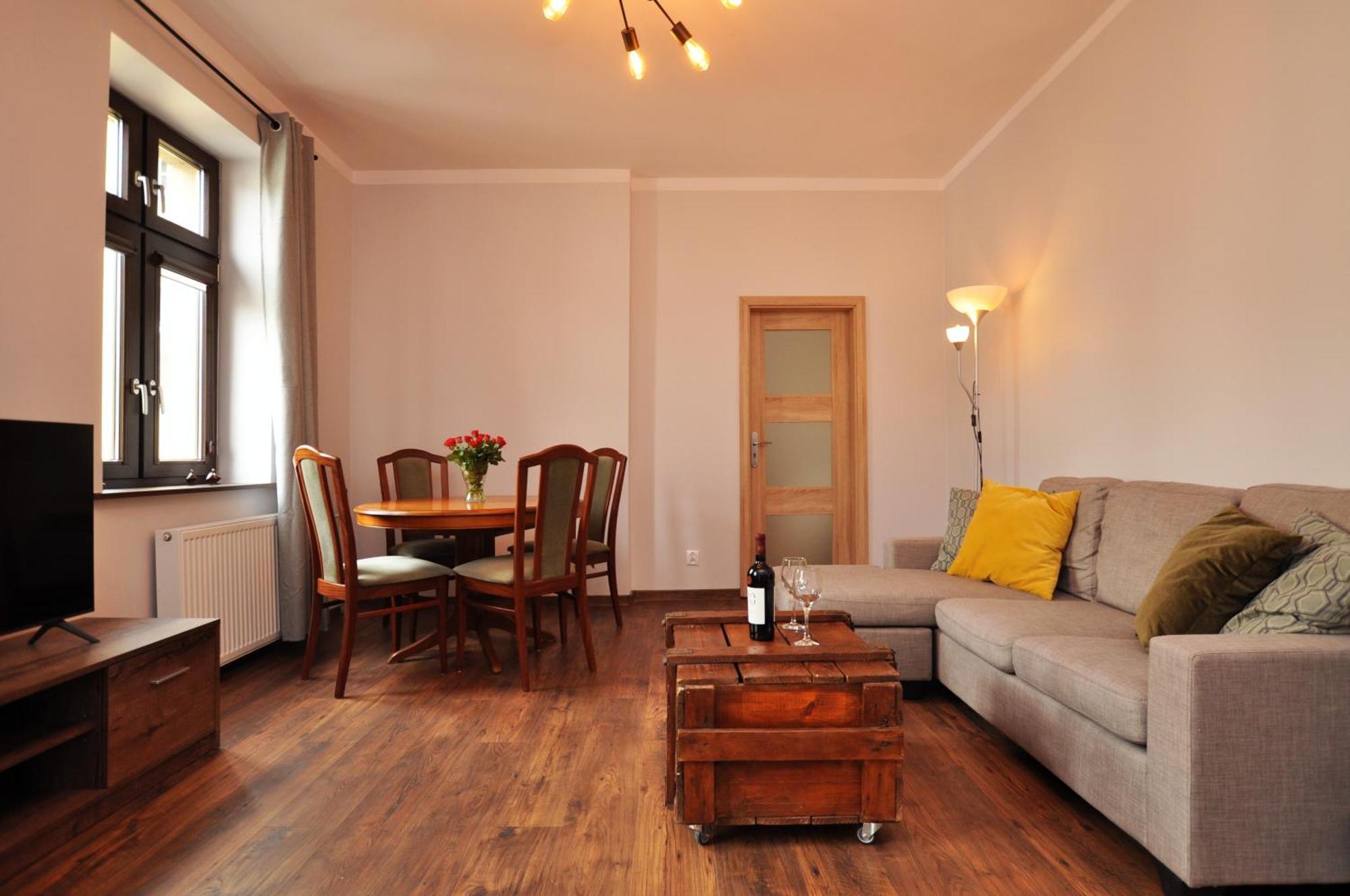 Stylowy 2-Pokojowy Apartament 5 Min. Od Rynku فروتسواف المظهر الخارجي الصورة