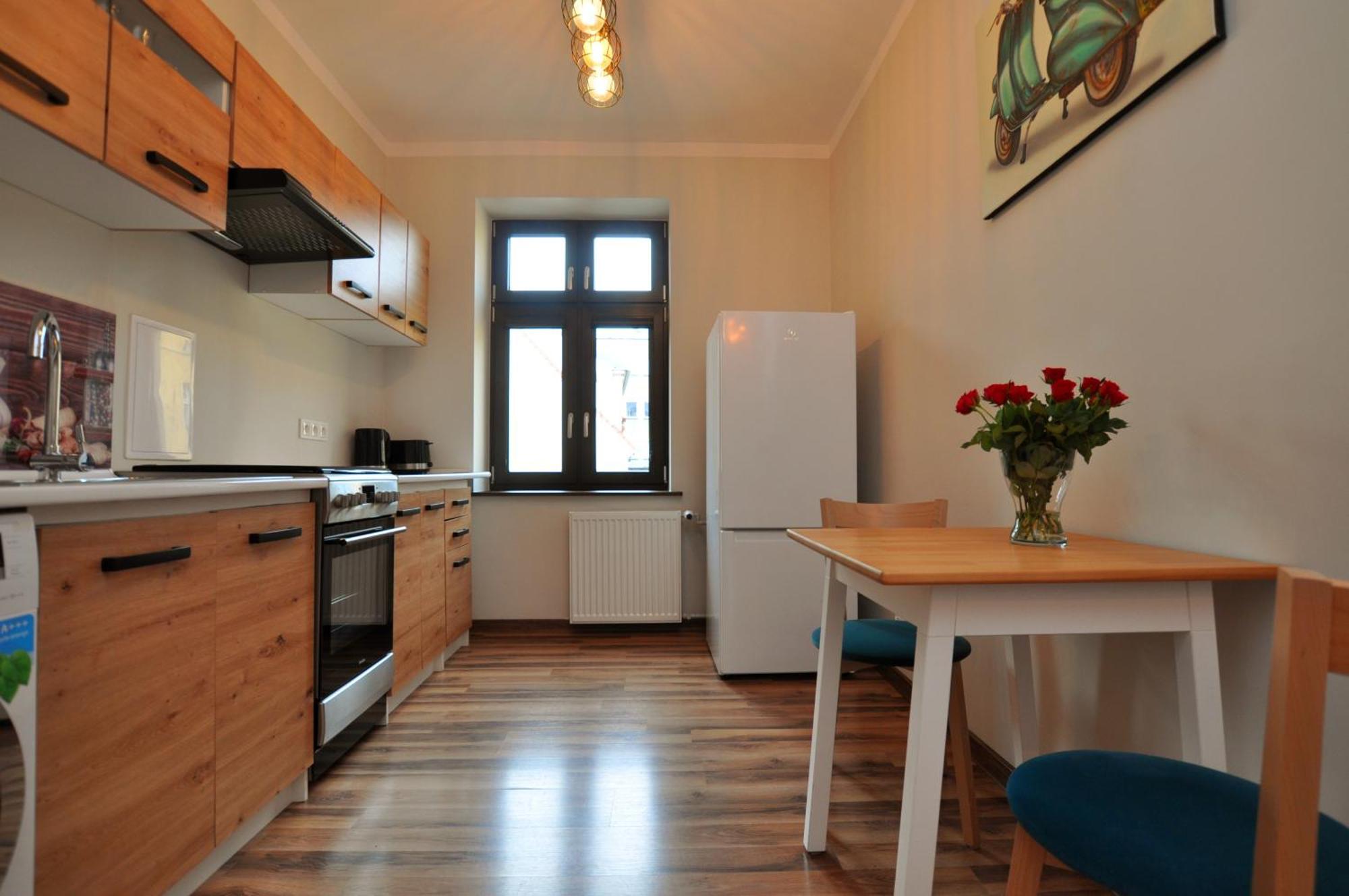 Stylowy 2-Pokojowy Apartament 5 Min. Od Rynku فروتسواف المظهر الخارجي الصورة